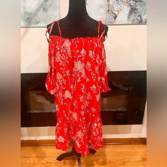 H&M Dresses & Skirts - Women’s red mini dress - size 12